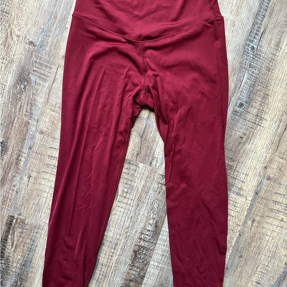 Aerie real me maroon chill play leggings